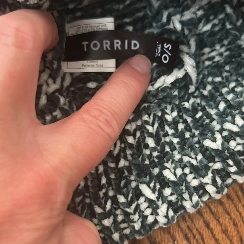 Torrid green marbled beanie hat